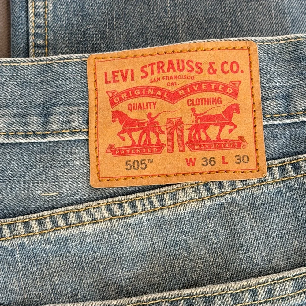 Levi’s 505 Mens Jeans 36x30 Light‎ Wash